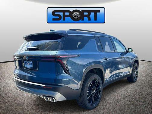 GXP LAKESHORE BLUE METALLIC 2026 Chevrolet Traverse LT