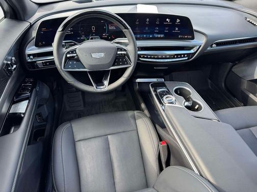 Emerald Lake Metallic 2024 Cadillac LYRIQ Sport