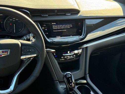 2025 Cadillac XT6 Sport AWD