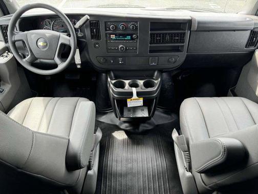 2025 Chevrolet Express 3500 RWD 3500 Regular Wheelbase WT