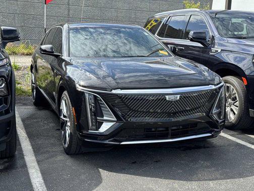 Stellar Black Metallic 2023 Cadillac LYRIQ Luxury