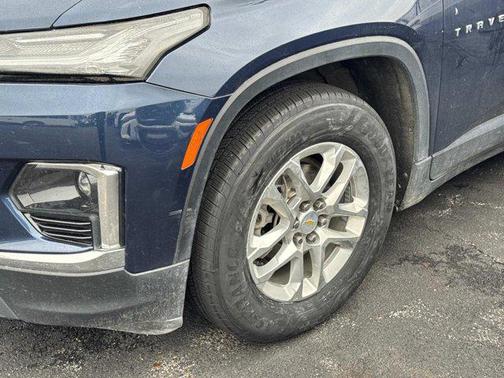 2022 Chevrolet Traverse LS