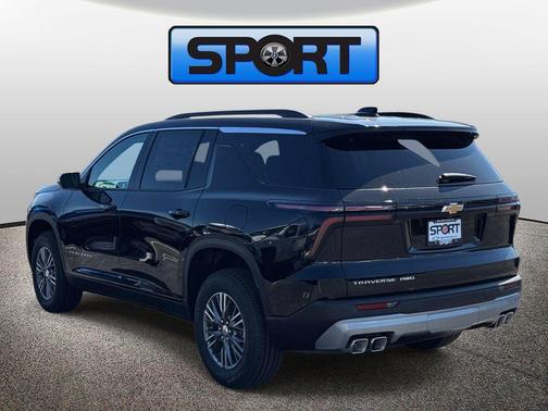 Mosaic Black Metallic 2026 Chevrolet Traverse LT