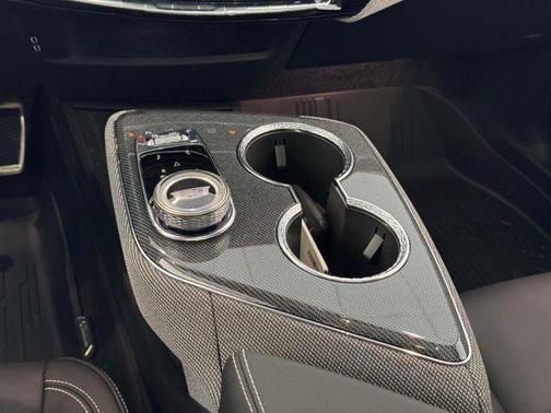 2025 Cadillac OPTIQ Luxury