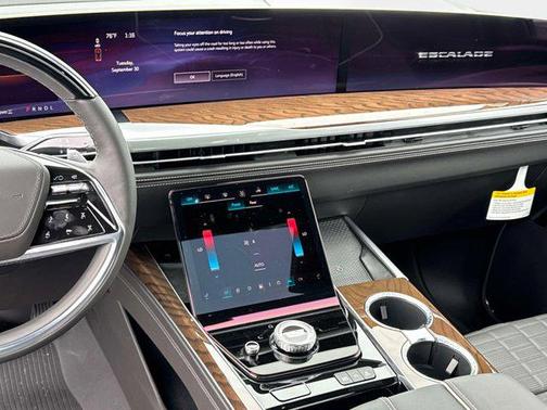 2025 Cadillac Escalade Sport Platinum