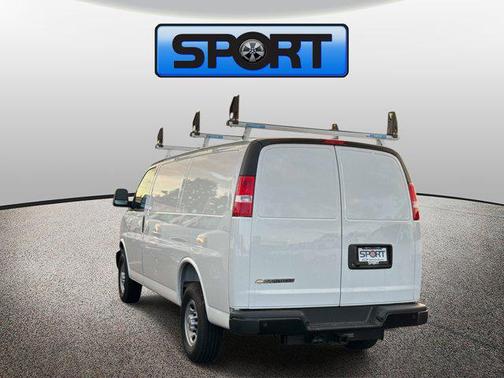 Summit White 2026 Chevrolet Express 2500 LT