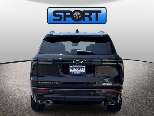 Mosaic Black Metallic 2026 Chevrolet Traverse High Country