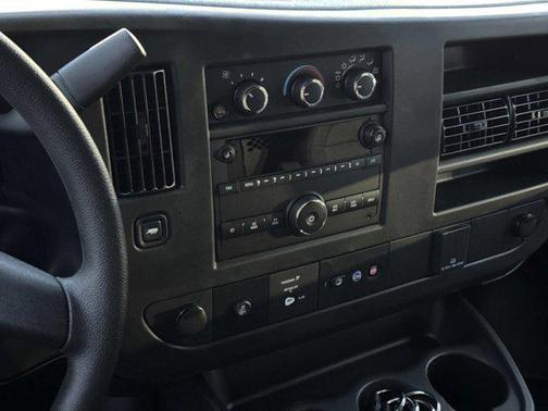 2025 Chevrolet Express 2500 RWD 2500 Regular Wheelbase WT