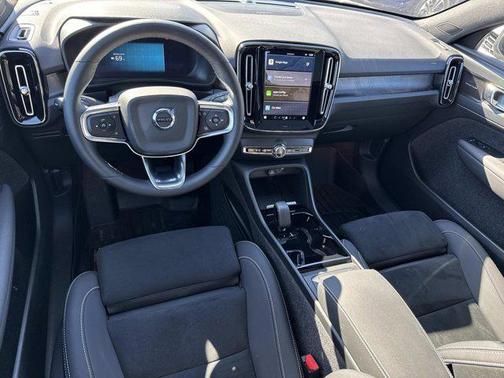 2024 Volvo C40 Recharge Pure Electric Ultimate