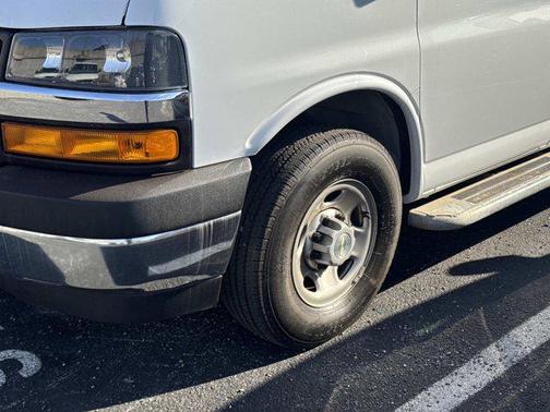 2023 Chevrolet Express 2500 RWD 2500 Regular Wheelbase WT