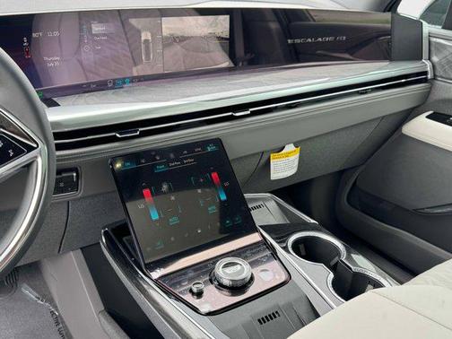 2026 Cadillac Escalade IQ Luxury