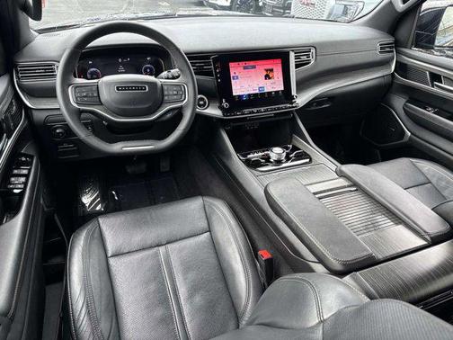 2024 Jeep Wagoneer Series III 4x4