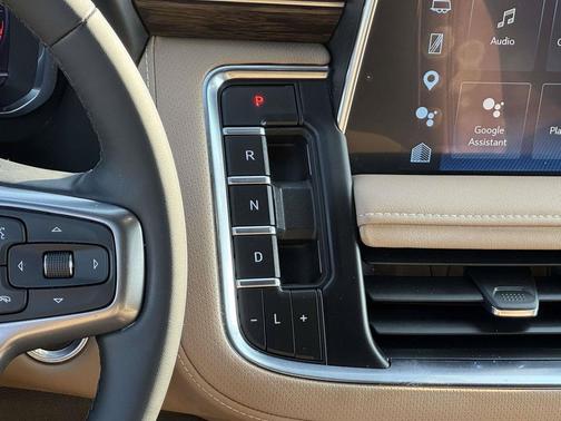 Summit White 2023 Chevrolet Suburban Premier