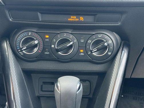 2017 Toyota Yaris iA Base