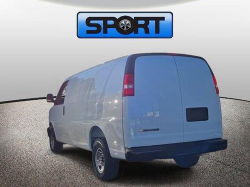 2025 Chevrolet Express 2500 RWD 2500 Regular Wheelbase WT