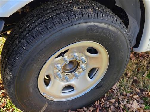2025 Chevrolet Express 2500 RWD 2500 Regular Wheelbase WT