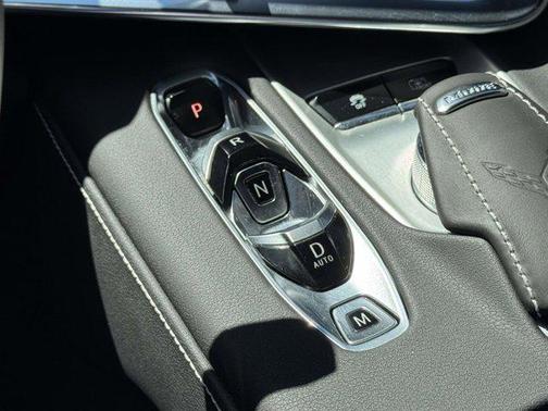 2023 Chevrolet Corvette Stingray w/2LT