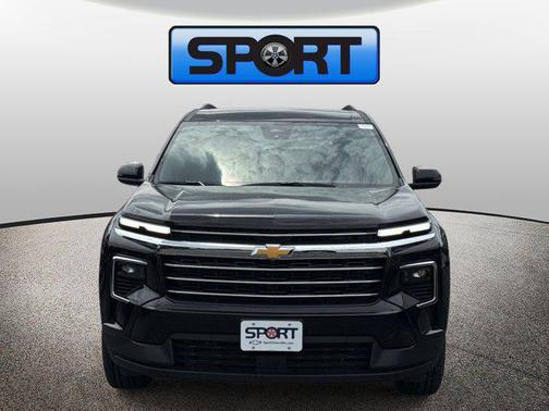 GB8 MOSAIC BLACK METALLIC 2026 Chevrolet Traverse LT