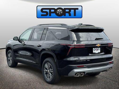 GB8 MOSAIC BLACK METALLIC 2026 Chevrolet Traverse LT