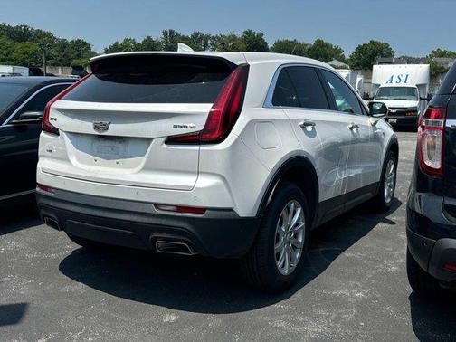 2022 Cadillac XT4 Luxury