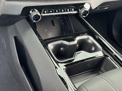 2025 Chevrolet Silverado EV LT