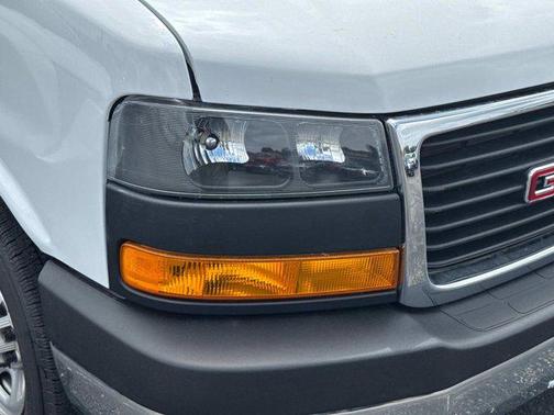 2023 GMC Savana 2500 Work Van