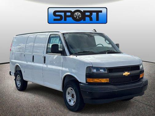 2025 Chevrolet Express 2500 RWD 2500 Regular Wheelbase WT