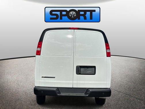 2025 Chevrolet Express 2500 RWD 2500 Regular Wheelbase WT