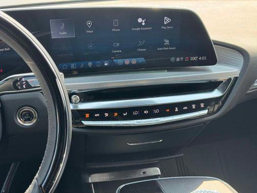 2024 Cadillac LYRIQ Luxury w/1SE