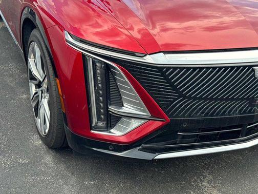 2024 Cadillac LYRIQ Luxury w/1SE