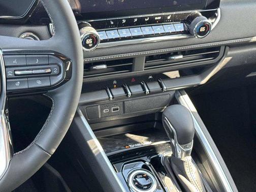 2025 Chevrolet Colorado LT