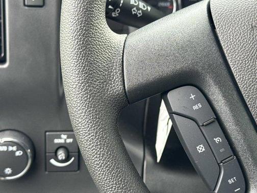 2025 Chevrolet Express 2500 RWD 2500 Regular Wheelbase WT