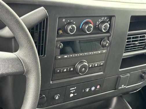 2025 Chevrolet Express 2500 RWD 2500 Regular Wheelbase WT