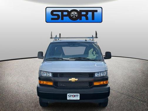 2025 Chevrolet Express 2500 RWD 2500 Regular Wheelbase WT