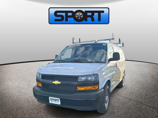 2025 Chevrolet Express 2500 RWD 2500 Regular Wheelbase WT