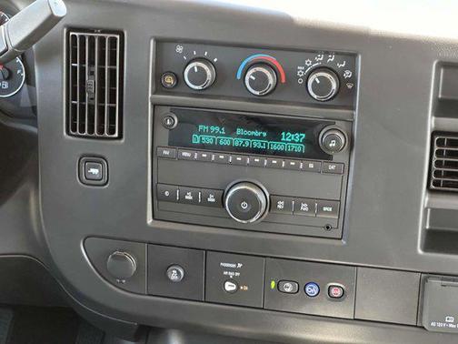 2025 Chevrolet Express 2500 RWD 2500 Regular Wheelbase WT