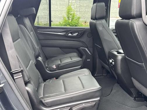 Hunter Metallic 2022 GMC Yukon Denali