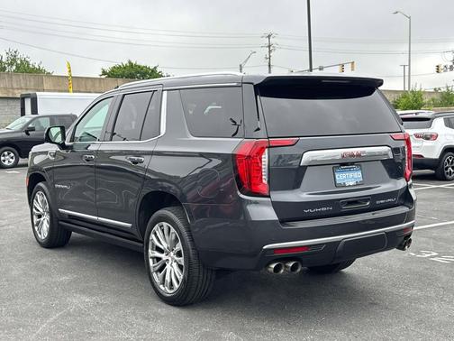 Hunter Metallic 2022 GMC Yukon Denali