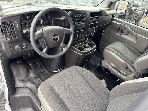 2024 Chevrolet Express 2500 RWD 2500 Regular Wheelbase WT