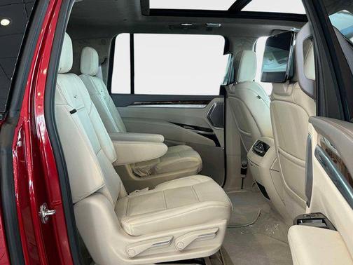 2025 Cadillac Escalade ESV Sport Platinum