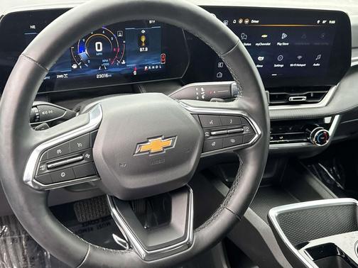 Summit White 2025 Chevrolet Equinox 1LT