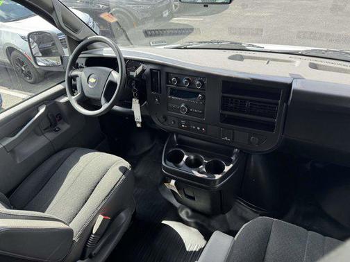 2023 Chevrolet Express 2500 RWD 2500 Regular Wheelbase WT