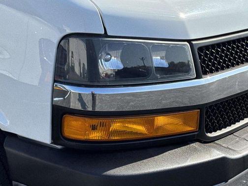 2023 Chevrolet Express 2500 RWD 2500 Regular Wheelbase WT