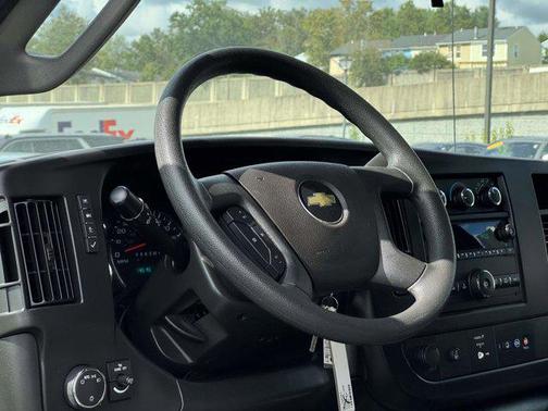 2023 Chevrolet Express 2500 RWD 2500 Regular Wheelbase WT