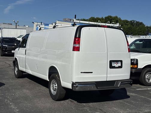 Summit White 2026 Chevrolet Express 2500 LT