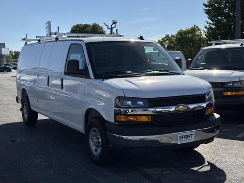 Summit White 2026 Chevrolet Express 2500 LT