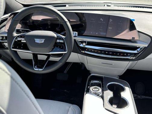 2025 Cadillac LYRIQ Sport w/1SF