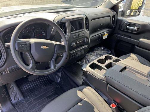 2025 Chevrolet Silverado 3500 WT