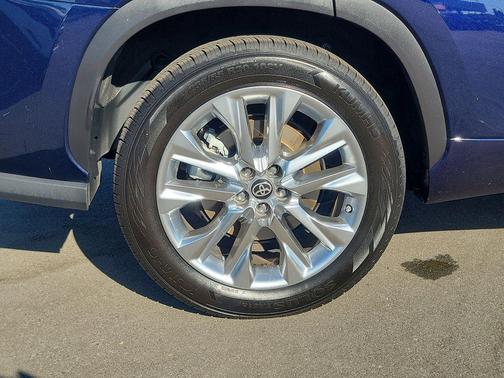 2022 Toyota Highlander Limited