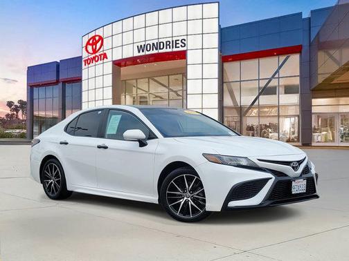 2023 Toyota Camry SE